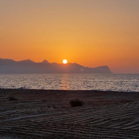 Doride Appartamento Sulla Spiaggia Balestrate Kültér fotó